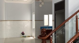 Bán nhà trệt lầu kdc Dầu Khí thổ cư hoàn công 67m2 giá 2.3 tỷ thiết kế hài hòa đẹp mắt đối diện bệnh viện Nhi Đồng