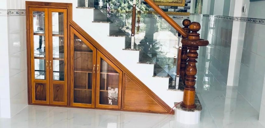 bán 2 nhà lầu liền kề thổ cư 64m2 đường Trần Minh Sơn khu tái định cư đại học y dược giá 7 tỷ /