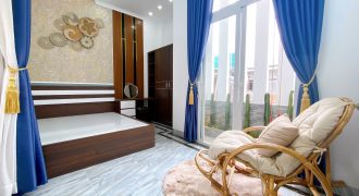 BÁN NHÀ CỰC ĐẸP PHONG CÁCH TÂN CỔ ĐIỂN – CÓ GARA OTO ĐẬU TRONG NHÀ – TRỤC CHÍNH HẺM 11 NGUYỄN VĂN LINH